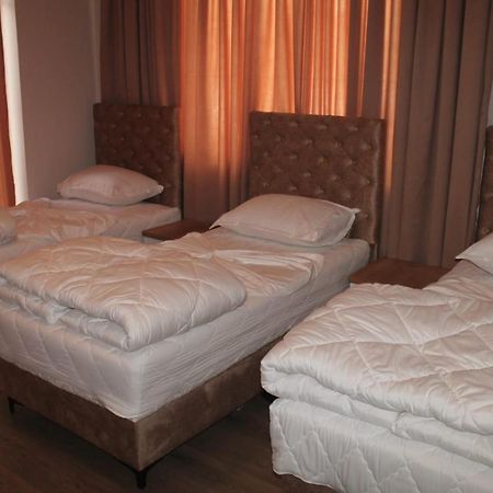 Hotel Princ Shkoder Exterior photo