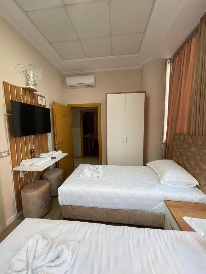 Hotel Princ Shkoder Exterior photo