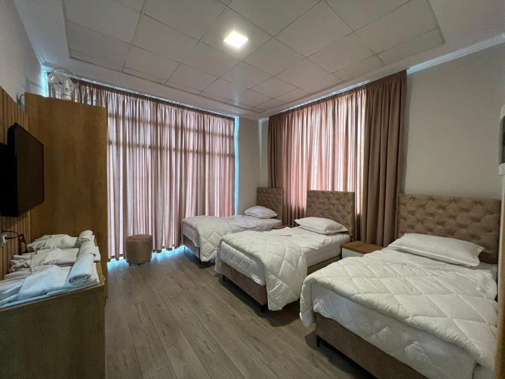 Hotel Princ Shkoder Exterior photo