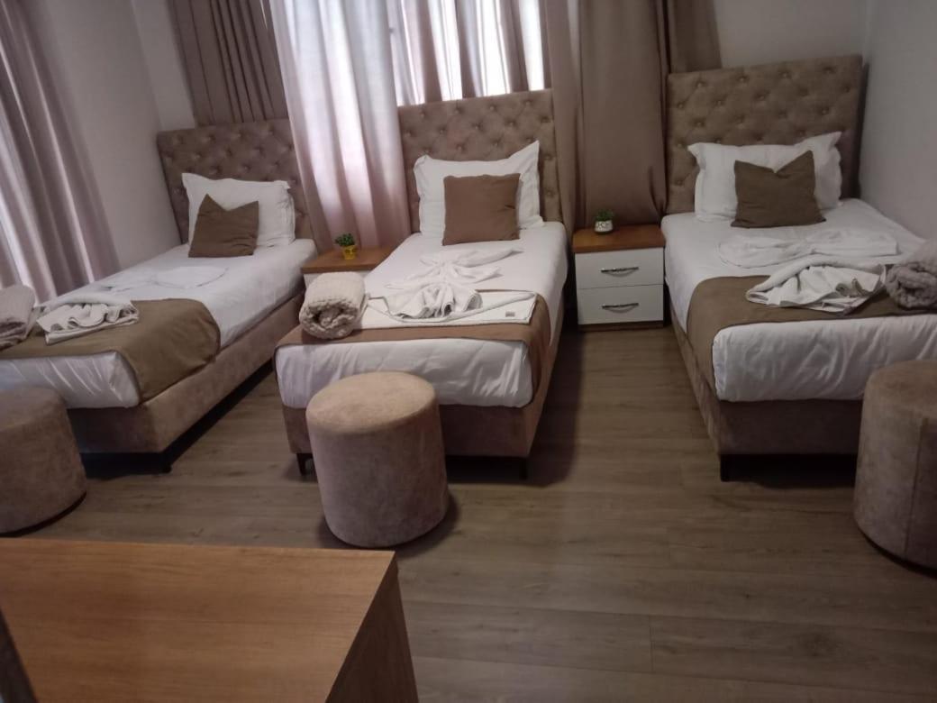 Hotel Princ Shkoder Exterior photo