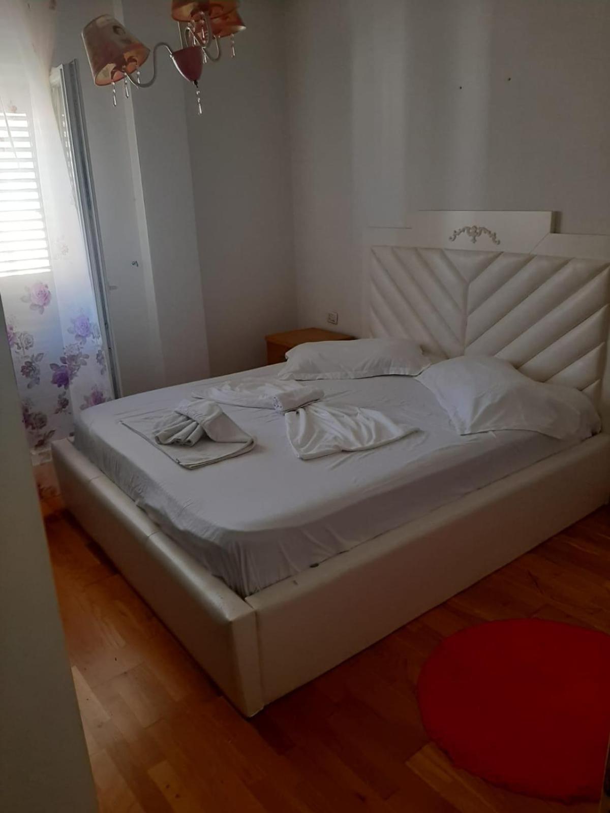 Hotel Princ Shkoder Exterior photo